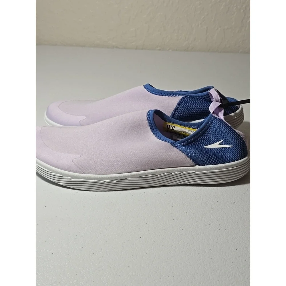 Speedo Surfwalker Rush water shoes Women's Medium (7-8) Purple/Blue